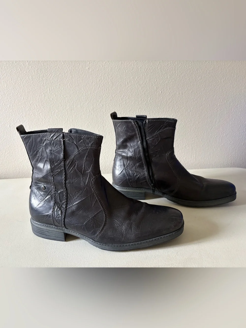 Aldo Black Leather Side-Zip Chelsea Boots. US men’s size 10.